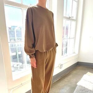 Le Bon Shoppe Sunday Shirt and Balloon Pants set in Tobacco size Medium